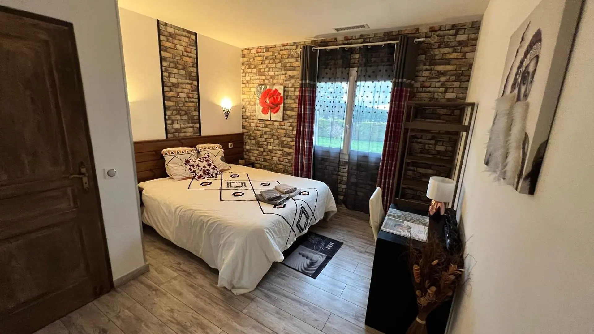 Chambres D'Hotes Le Saint Victor - Provence, Vaucluse Pernes-les-Fontaines 2*,  Frankrike